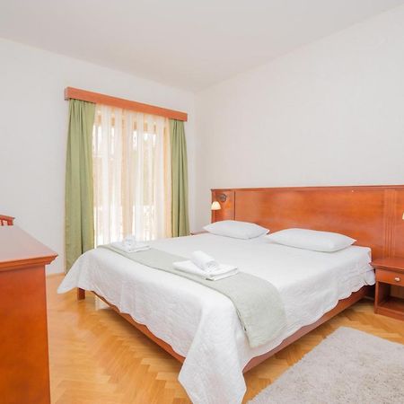 Apartment Plava Laguna Primosten Bagian luar foto