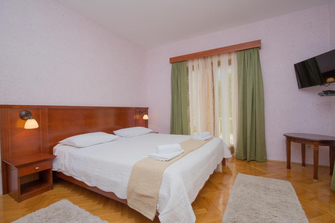 Apartment Plava Laguna Primosten Bagian luar foto