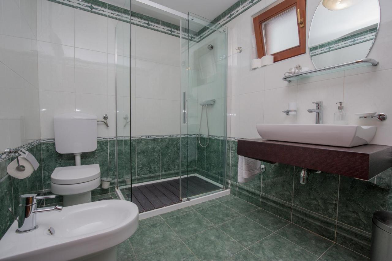 Apartment Plava Laguna Primosten Bagian luar foto
