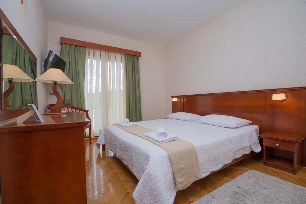 Apartment Plava Laguna Primosten Bagian luar foto